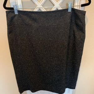Grey/black pencil skirt